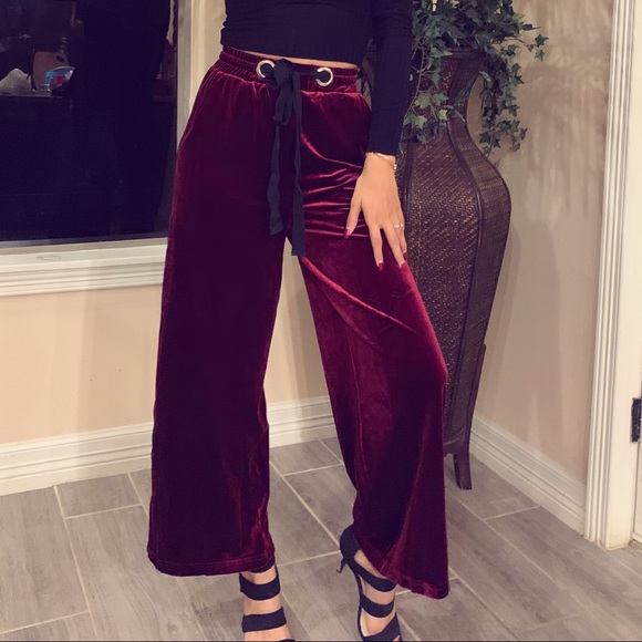 Velvet burgundy pants - Picture 3 of 3
